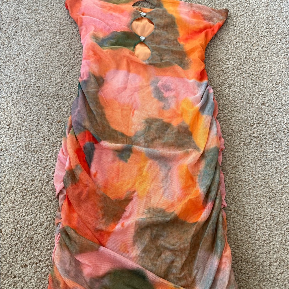 Elegant Strapless Tie-Dye Dress